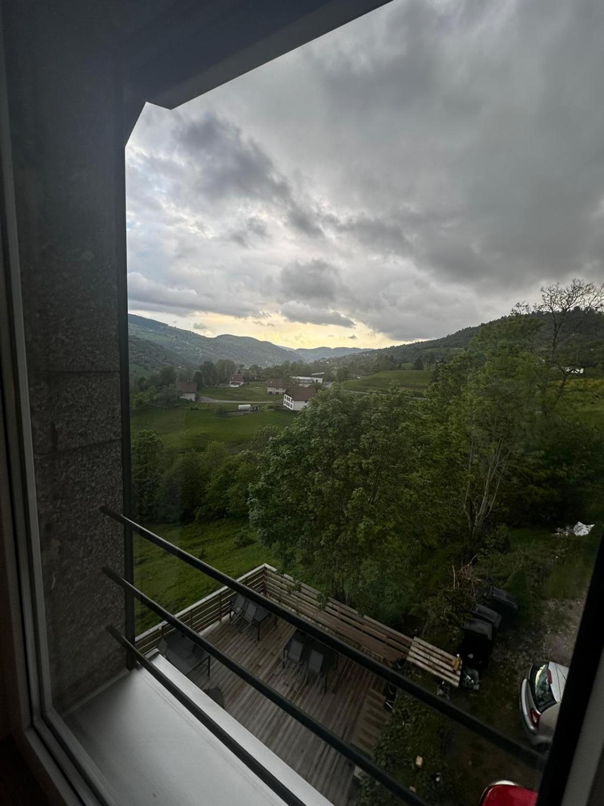 Les Chalets Bambi & Jacuzzi Privatif La Bresse Phòng bức ảnh