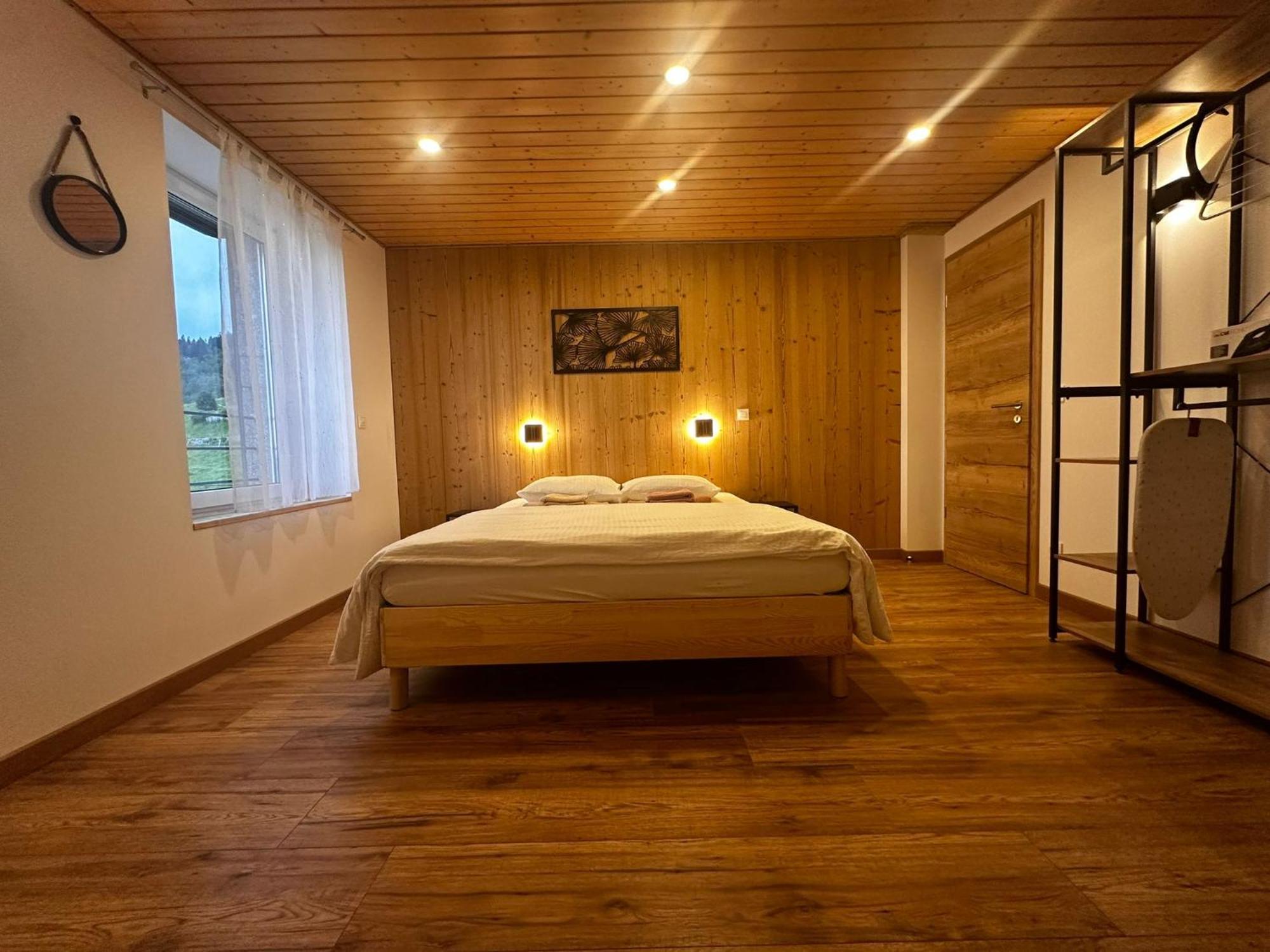 Les Chalets Bambi & Jacuzzi Privatif La Bresse Phòng bức ảnh
